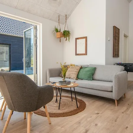 4 Bedroom Stunning In Romo *