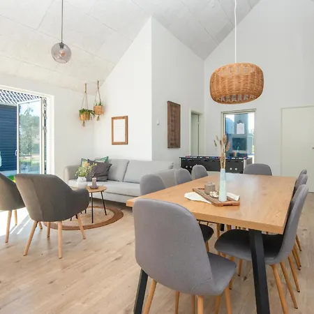 4 Bedroom Stunning In Romo بيت للعطل