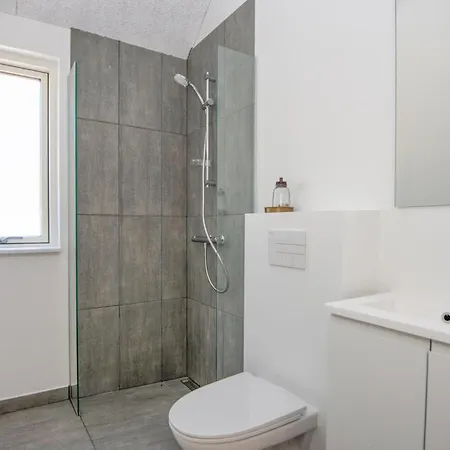 4 Bedroom Stunning In Romo