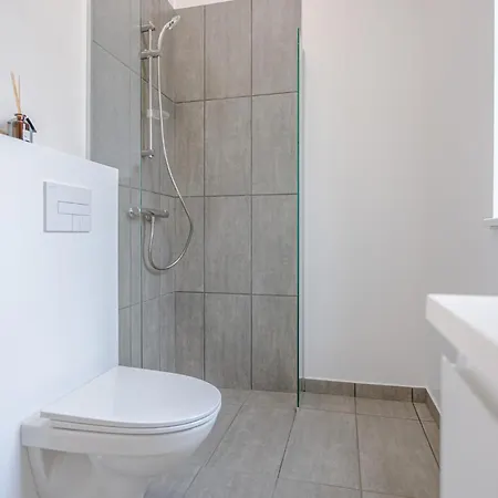 بيت للعطل 4 Bedroom Stunning In Romo *